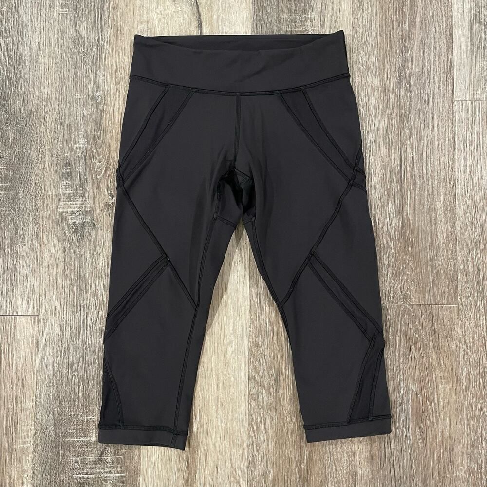 Lululemon Black Crop Leggings - Size: 4